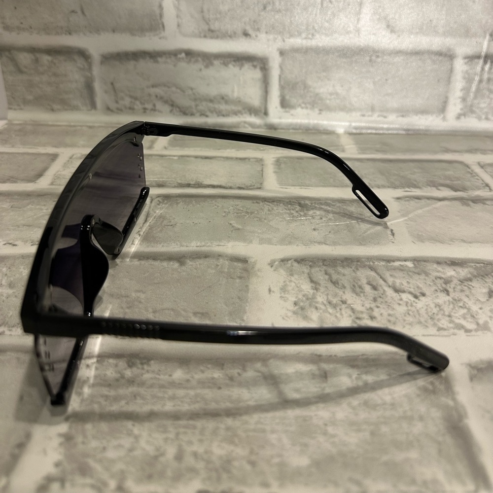 Black gradient sunglasses - Picture 2 of 2